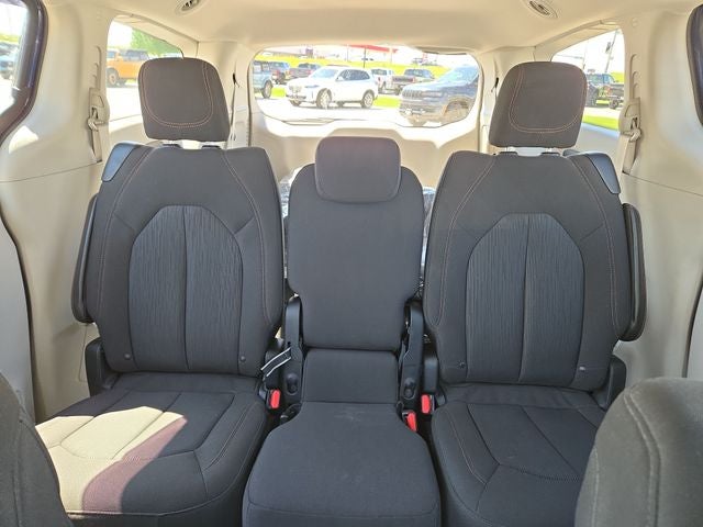 2017 Chrysler Pacifica LX