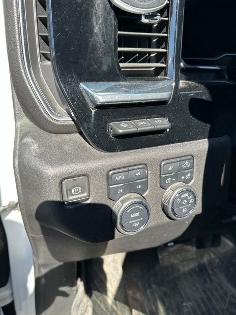 2024 Chevrolet Silverado 3500HD LTZ