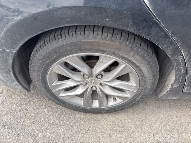 2022 Toyota Avalon XLE