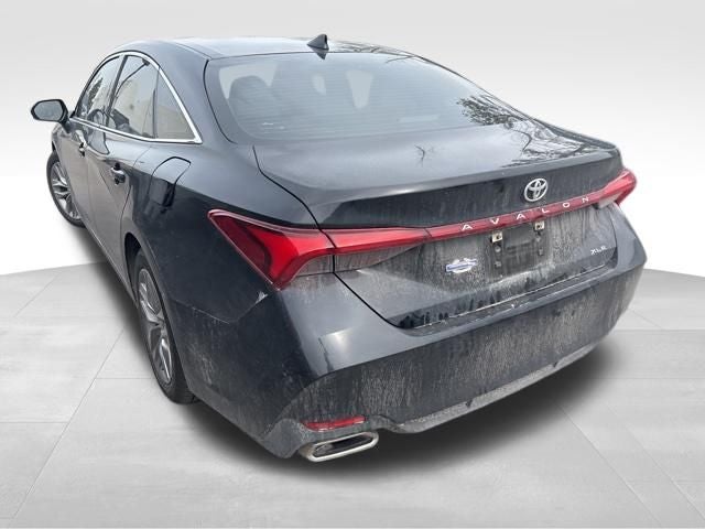2022 Toyota Avalon XLE