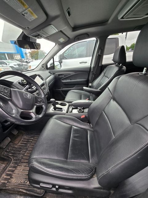 2019 Honda Pilot EX-L w/Navigation and Rear Entertainment System