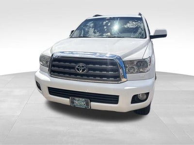 2017 Toyota Sequoia SR5 5.7L