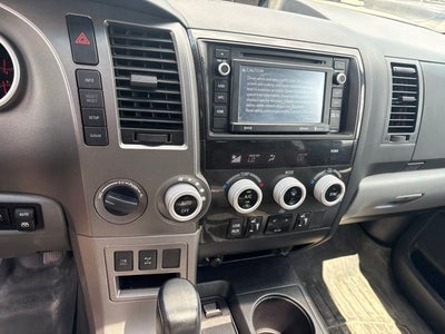 2017 Toyota Sequoia SR5 5.7L