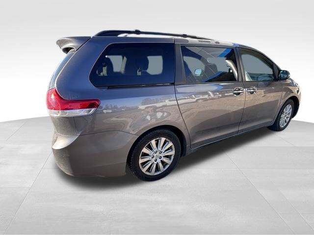 2014 Toyota Sienna Limited 7 Passenger