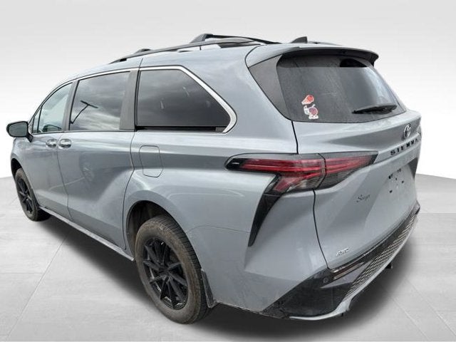 2023 Toyota Sienna XSE 7 Passenger