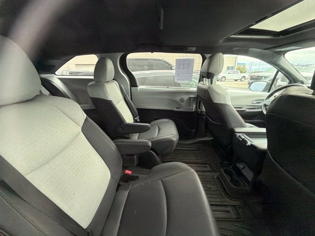 2023 Toyota Sienna XSE 7 Passenger