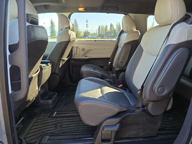 2023 Toyota Sienna XSE 7 Passenger
