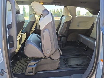 2023 Toyota Sienna XSE 7 Passenger