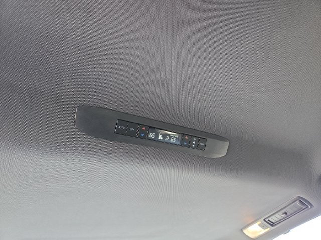 2023 Toyota Sienna XSE 7 Passenger