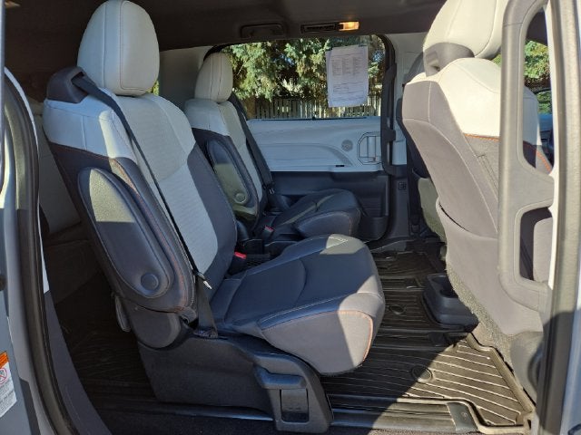 2023 Toyota Sienna XSE 7 Passenger