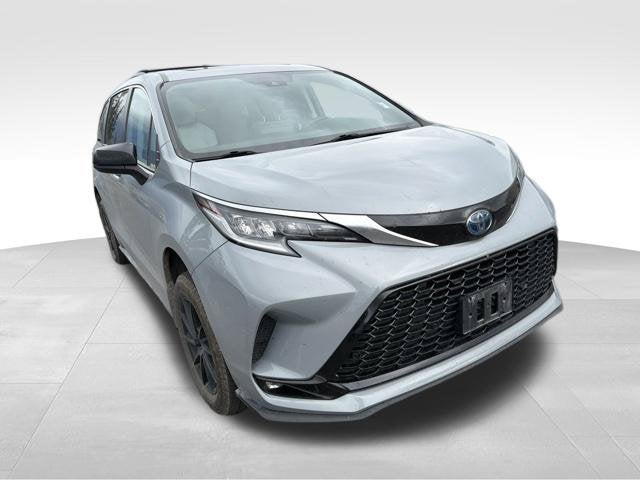 2023 Toyota Sienna XSE 7 Passenger