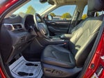 2023 Toyota Highlander Hybrid Platinum