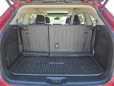 2023 Toyota Highlander Hybrid Platinum