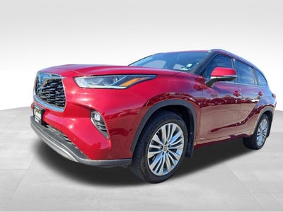 2023 Toyota Highlander Hybrid Platinum