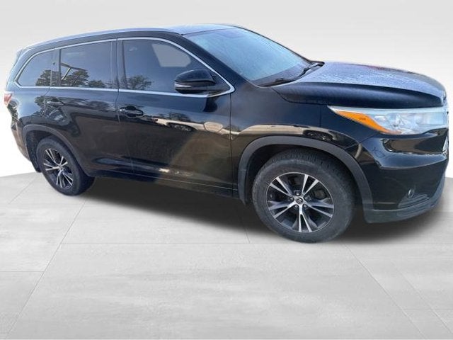 2016 Toyota Highlander XLE V6