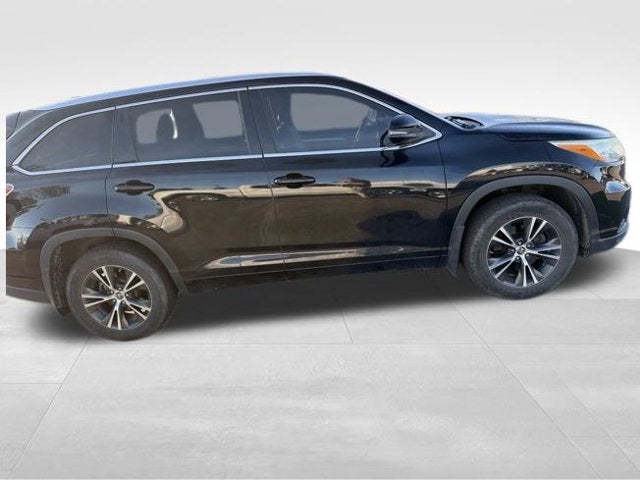 2016 Toyota Highlander XLE V6