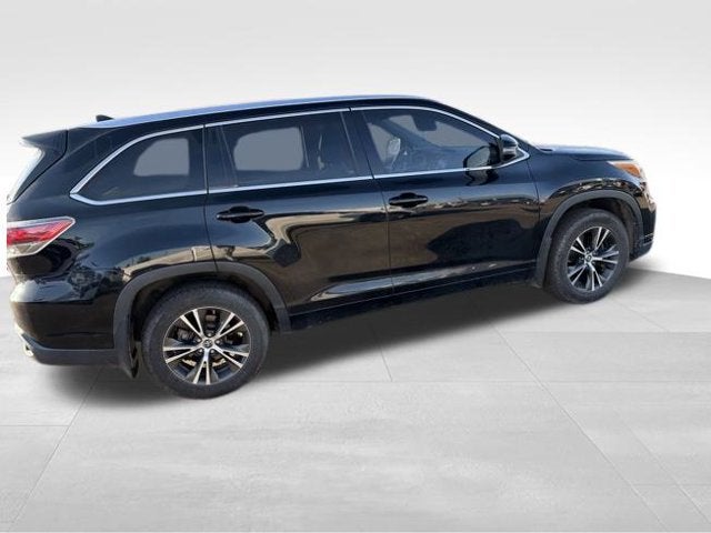2016 Toyota Highlander XLE V6