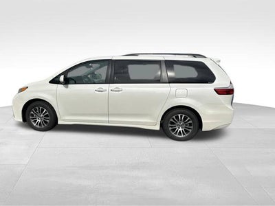 2019 Toyota Sienna XLE