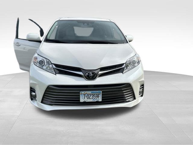 2019 Toyota Sienna XLE