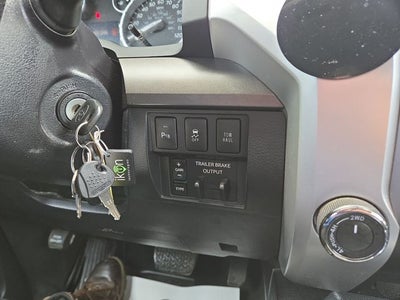2017 Toyota Tundra SR5