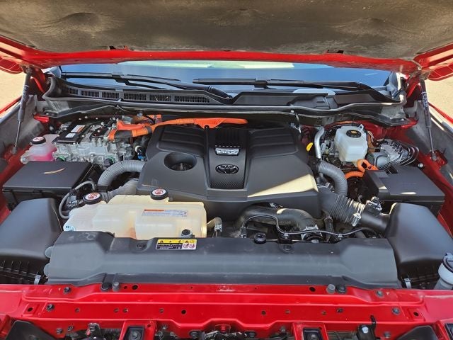 2023 Toyota Tundra Hybrid Platinum
