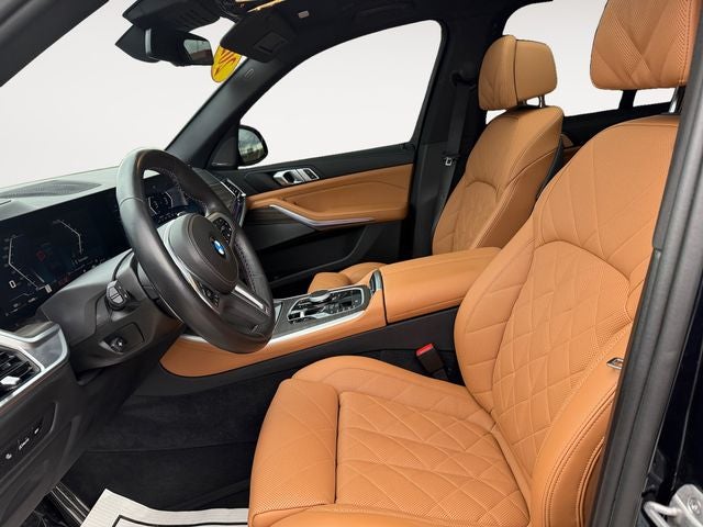 2025 BMW X5 M60i
