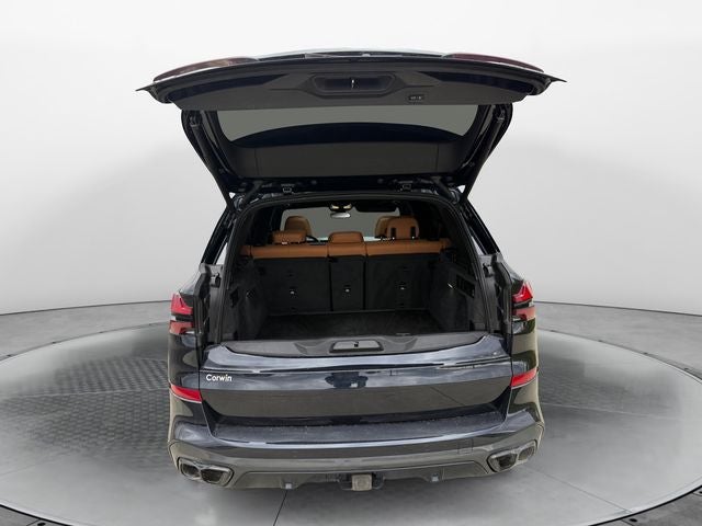2025 BMW X5 M60i