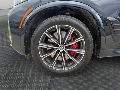 2025 BMW X5 M60i