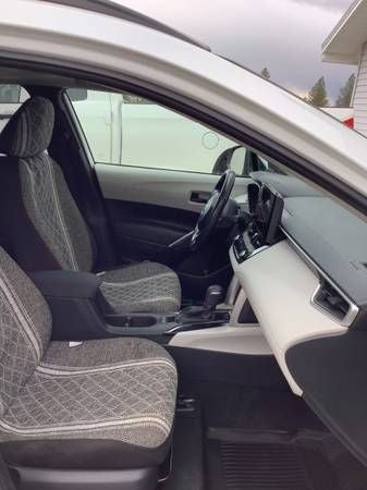 2023 Toyota Corolla Cross LE