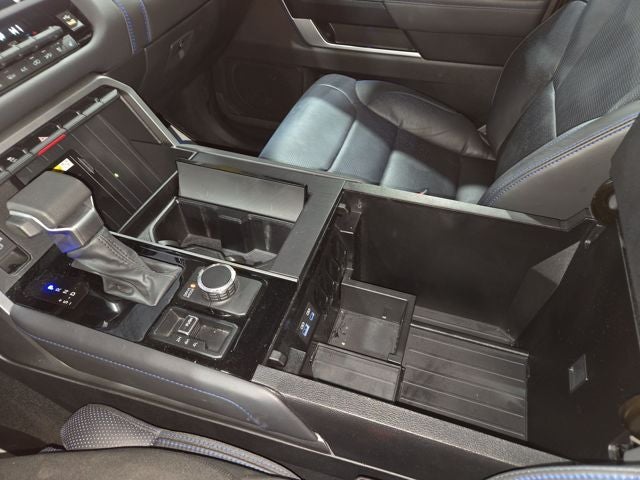 2024 Toyota Sequoia Platinum