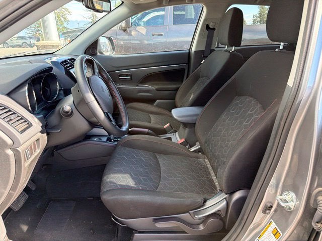 2025 Mitsubishi Outlander Sport 2.0 LE