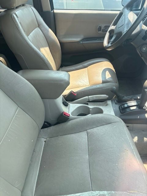 2000 Mitsubishi Montero Sport XLS