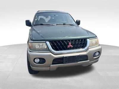 2000 Mitsubishi Montero Sport XLS