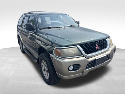 2000 Mitsubishi Montero Sport XLS