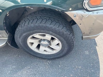 2000 Mitsubishi Montero Sport XLS