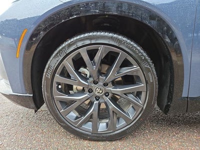 2025 Toyota Crown Signia Limited