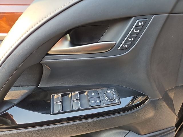 2017 Lexus LX 570