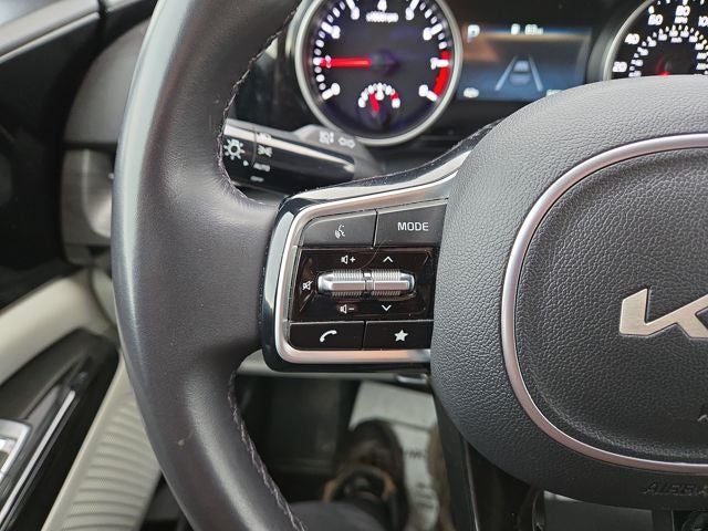 2024 Kia Carnival EX