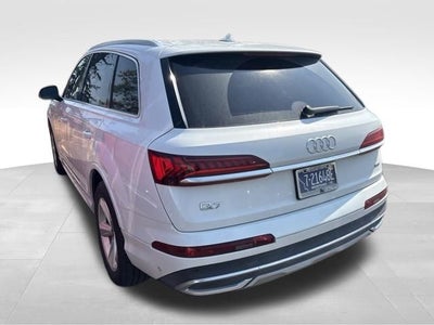 2022 Audi Q7 45 Premium quattro