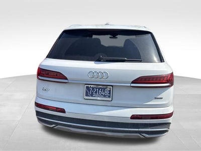 2022 Audi Q7 45 Premium quattro