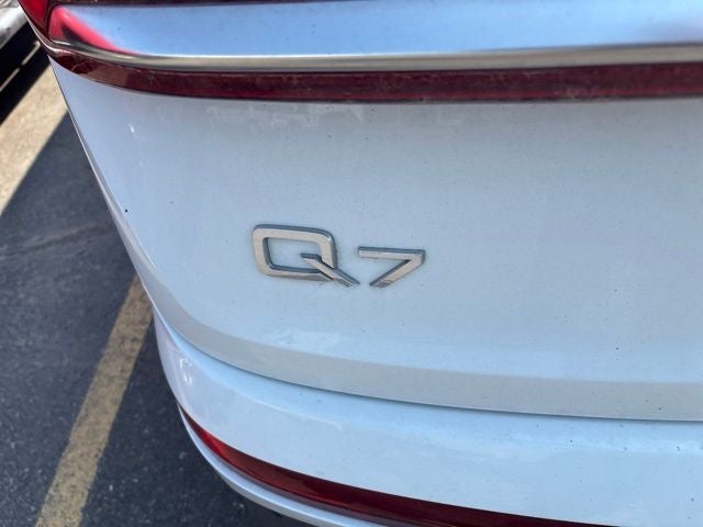2022 Audi Q7 45 Premium quattro