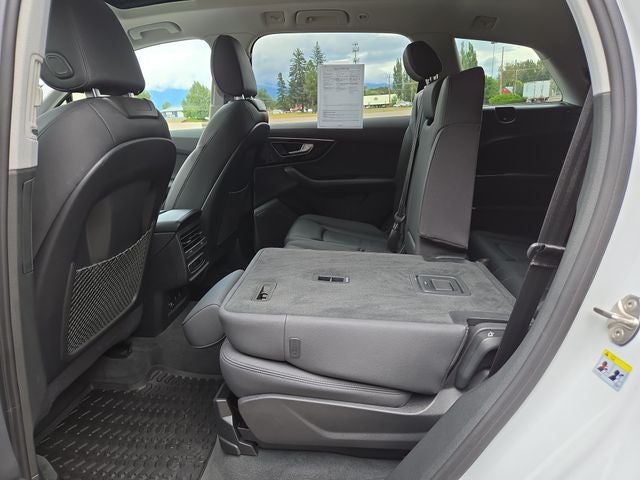 2022 Audi Q7 45 Premium quattro
