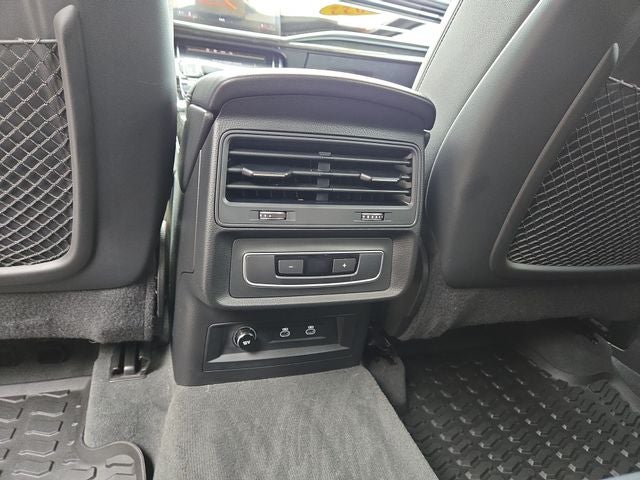 2022 Audi Q7 45 Premium quattro
