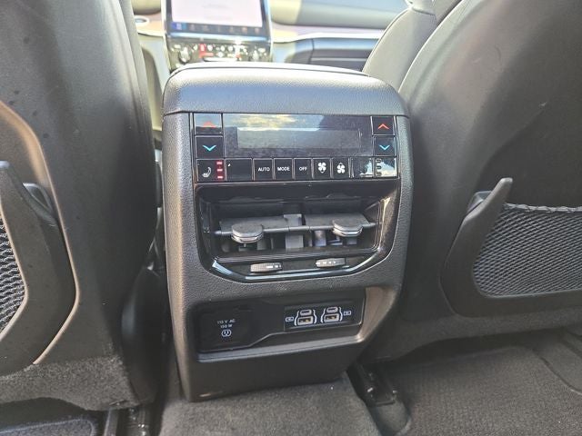 2024 Jeep Grand Cherokee Summit