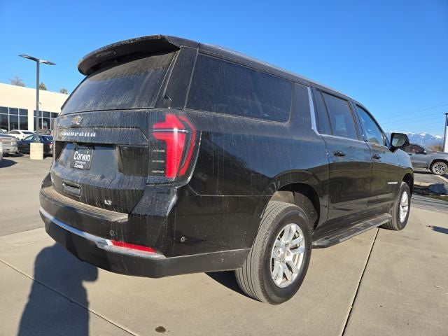 2025 Chevrolet Suburban LT