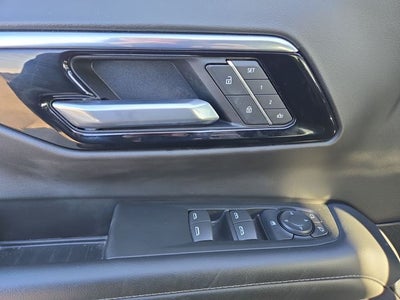 2025 Chevrolet Suburban LT