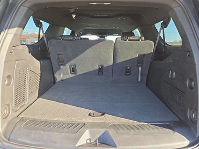 2025 Chevrolet Suburban LT