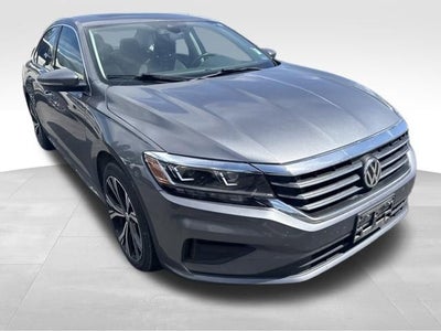 2022 Volkswagen Passat 2.0T SE