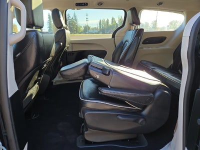 2023 Chrysler Pacifica Hybrid Limited