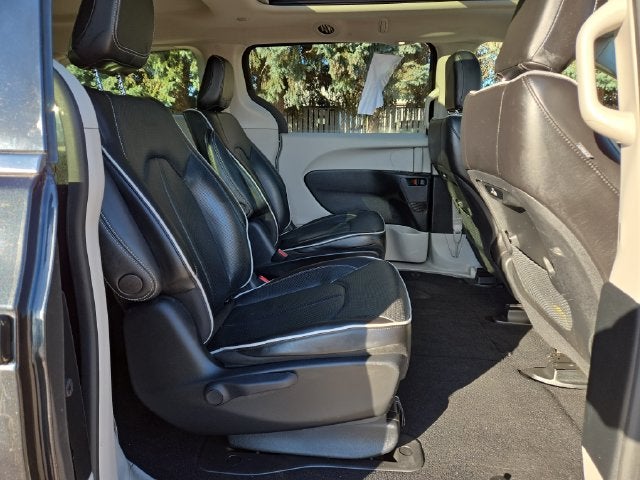 2023 Chrysler Pacifica Hybrid Limited